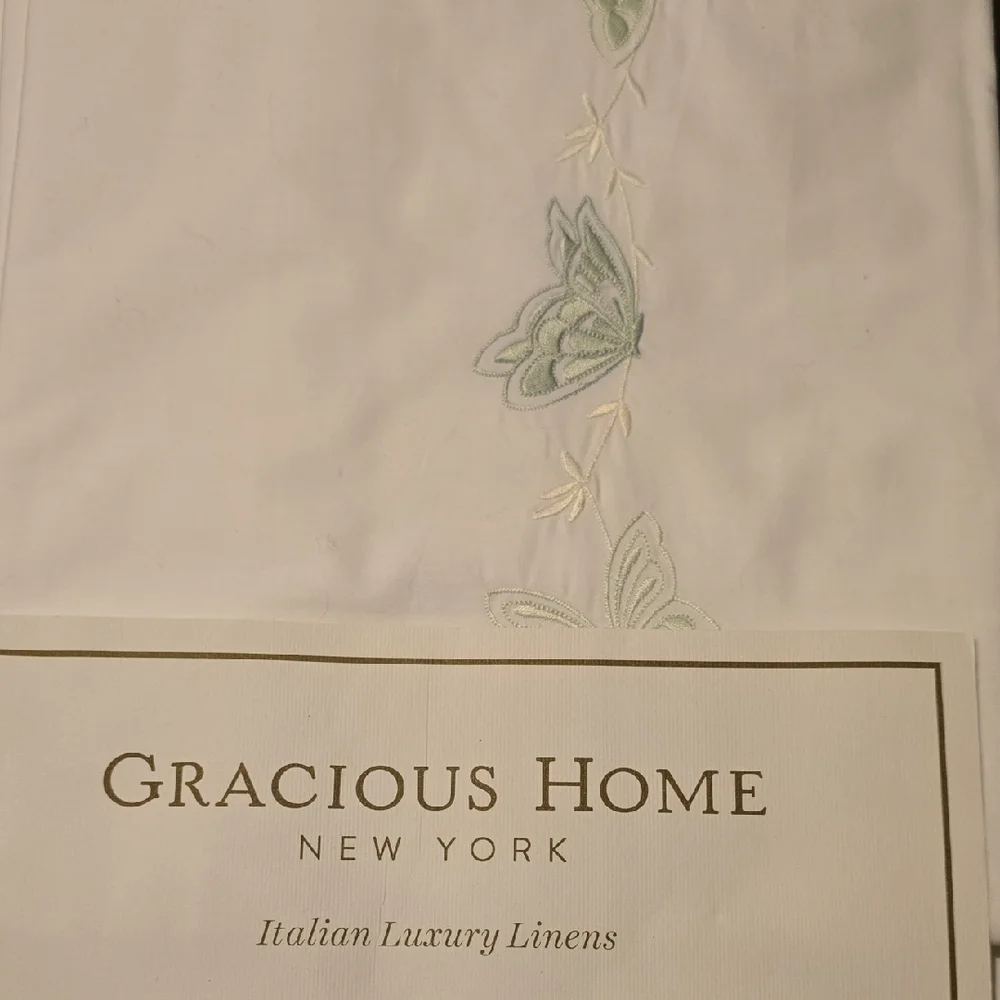 Gracious Home Luxury Farfalle Green Twin Duvet, Retail Price $395.00US